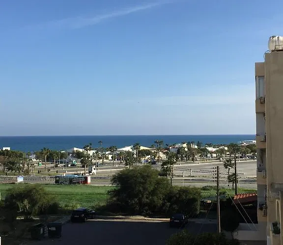 Daire Pasithea Larnaca