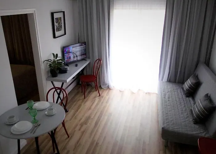 Pasithea Daire Larnaca